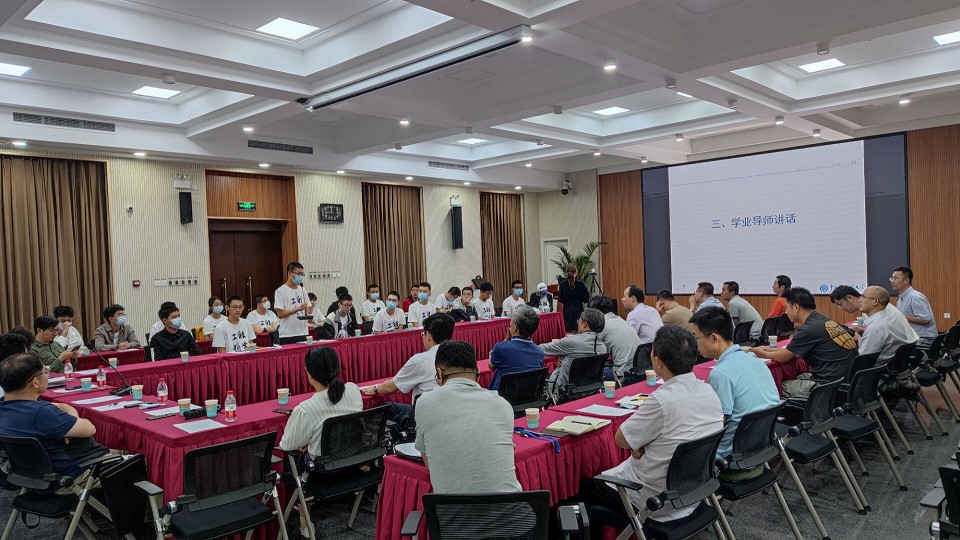 国科大2021级理论与应用力学专业本科生参观力学所