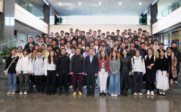 计算所举办2025级计算机科学与技术专业本科生交流分享会