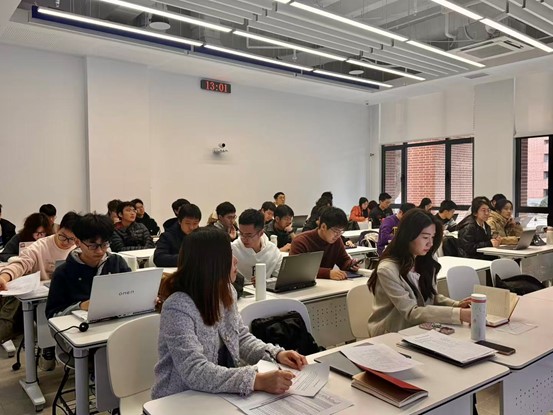 2026年春季学期本科生出国（境）访学行前培训会顺利举行